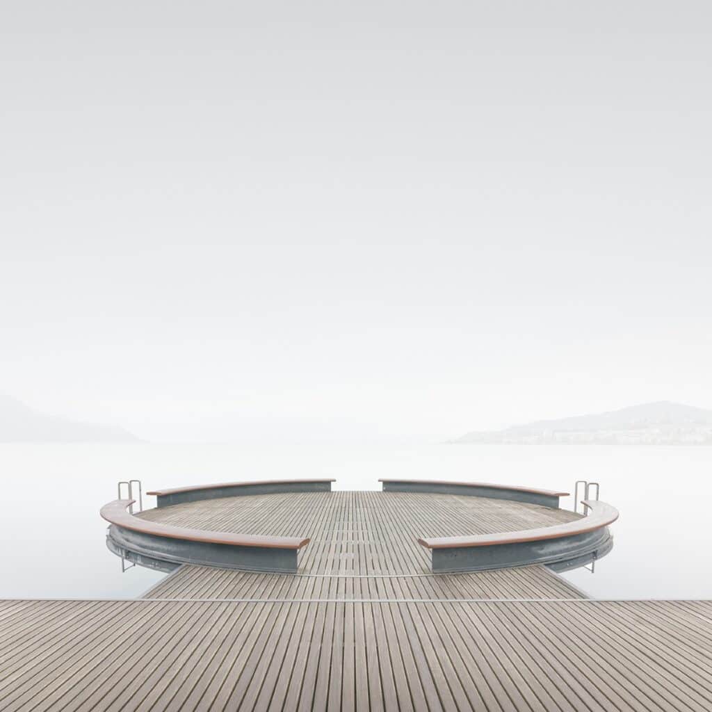 2025 Photography Trends: Embracing Minimalism, AI, and Retro Aesthetics