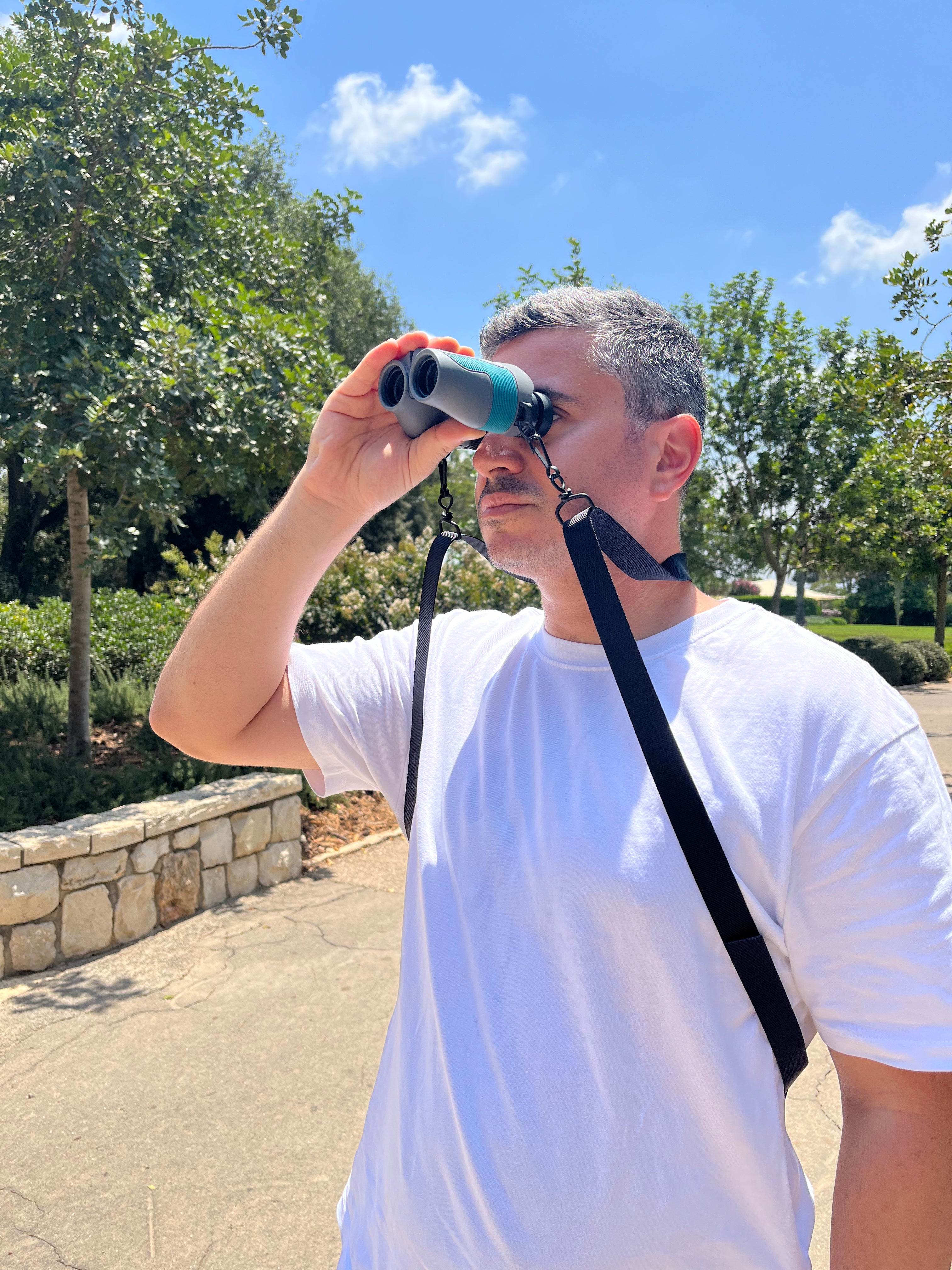 Black Hands-Free Binoculars - Ultra-light and compact high quality binoculars for adults and children with Camstrap hands-free strap