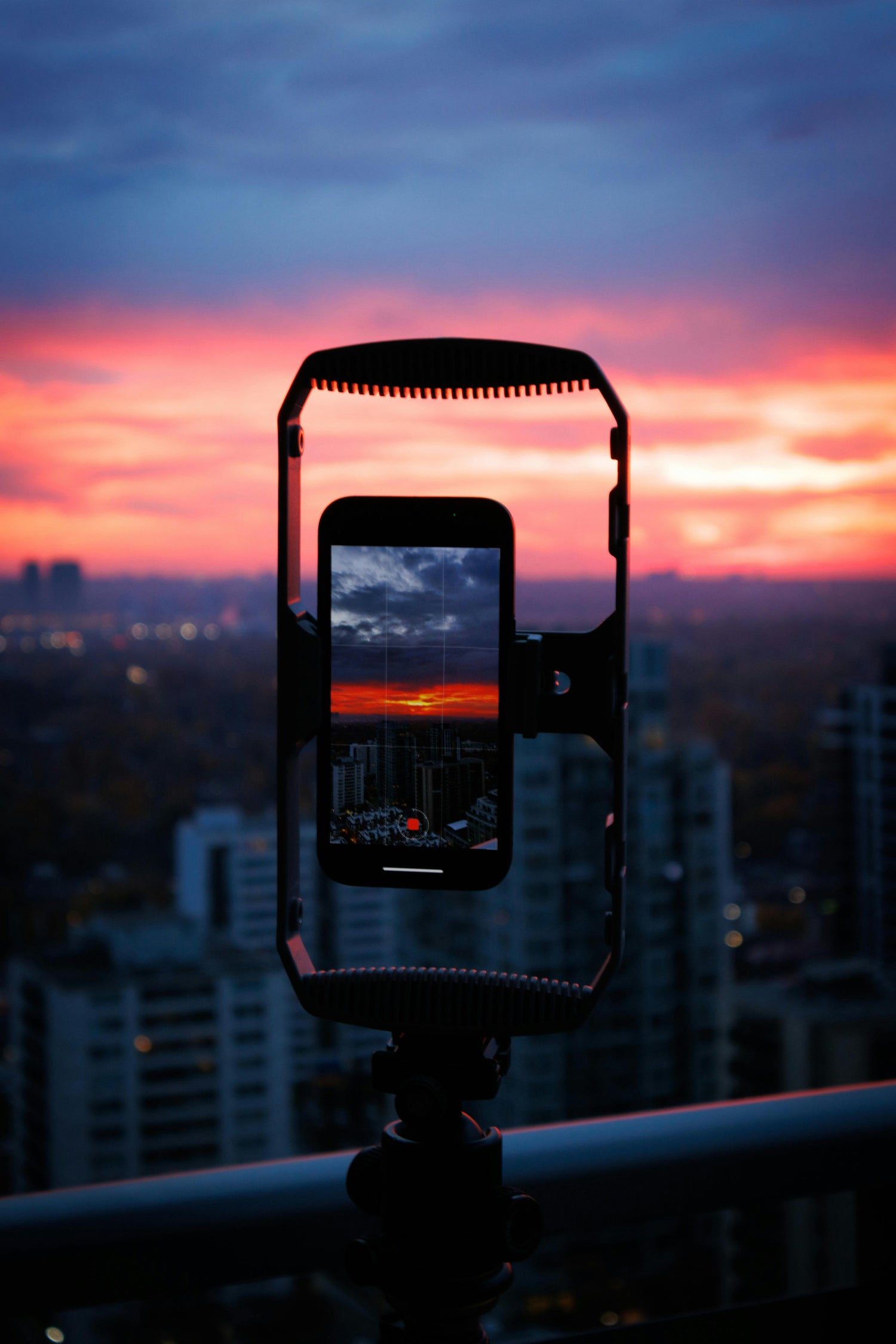 Minimal Kit, Maximum Freedom: Building a Lightweight 2025 Hiking Camera Setup That Still Delivers Pro-Level Landscapes