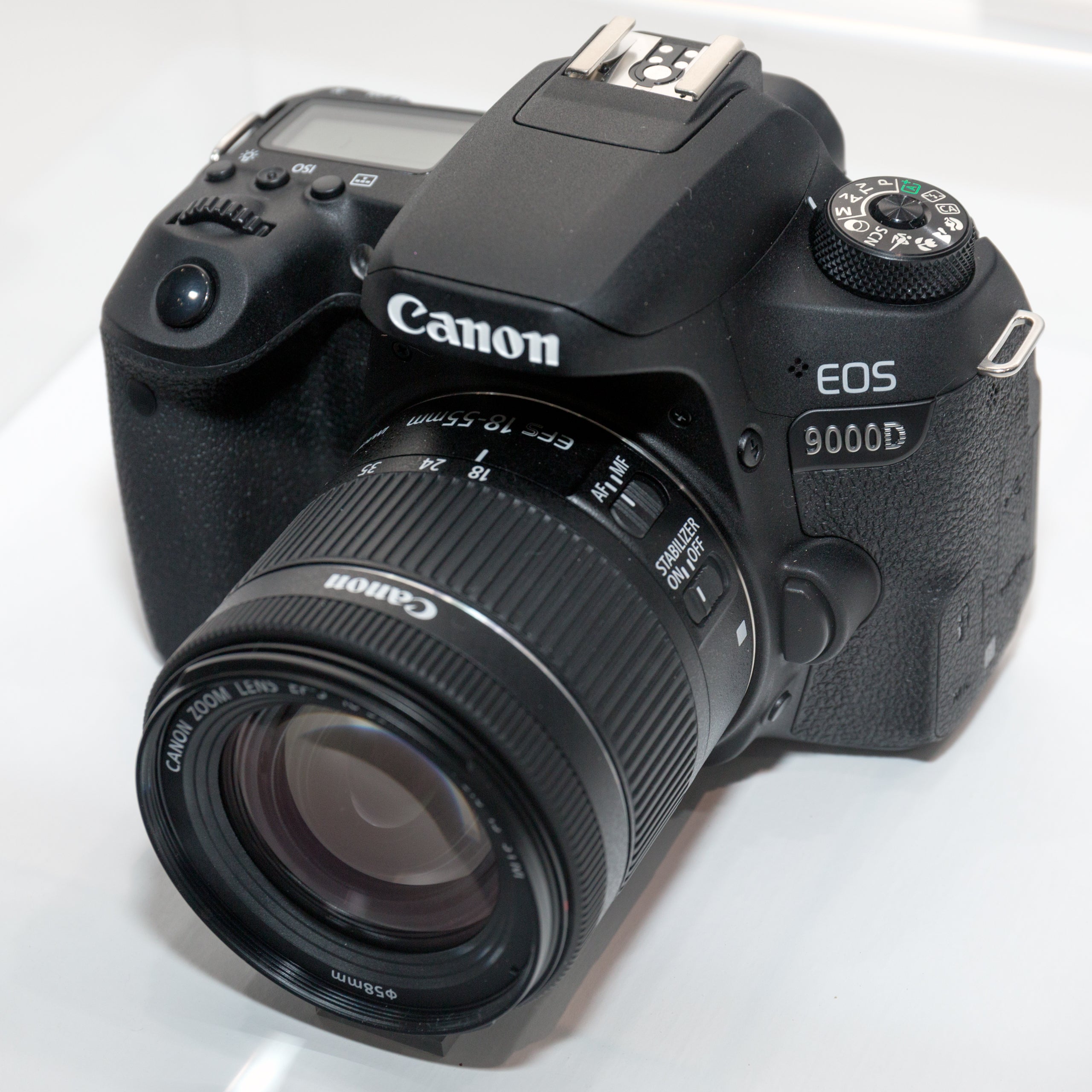 Canon appareil photo EOS 77D (EOS 9000D)