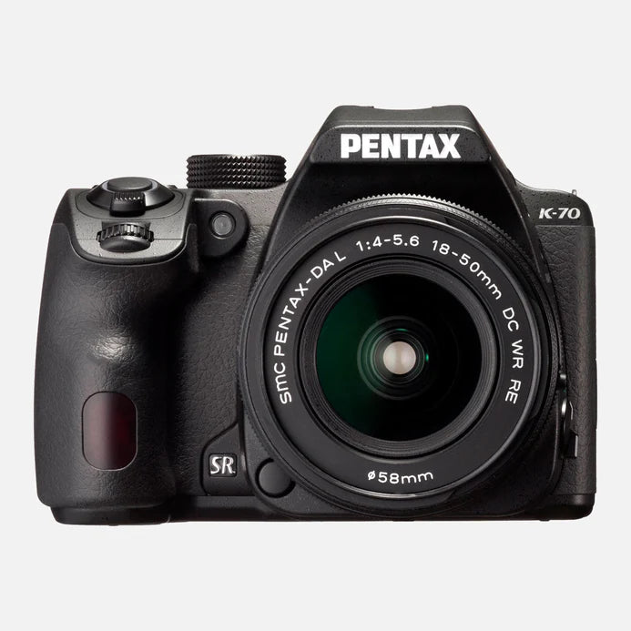 Le Pentax K-70 est un appareil photo reflex numérique de milieu de gamme qui offre une combinaison de fonctionnalités avancées et de convivialité pour les photographes passionnés. 