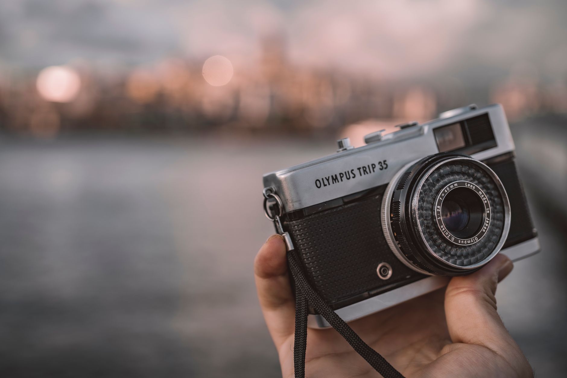 Pack a Camera for Summer Trips Without Feeling Overloaded — featured