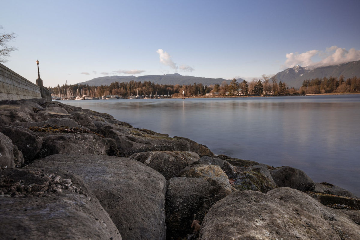 How to catch clean horizon lines from a moving shoreline path — featured