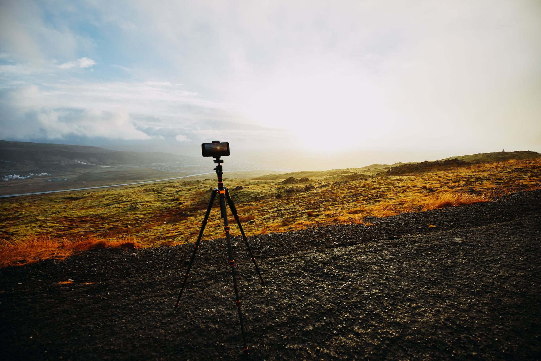 Summer Travel Photos Without Bulky Gear: Shoot Light, Move Fast — featured