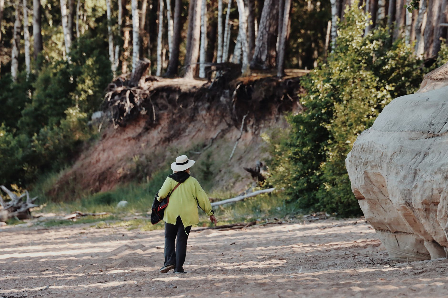 Avoid Neck and Back Pain on Long Summer Photo Walks and Hikes — featured