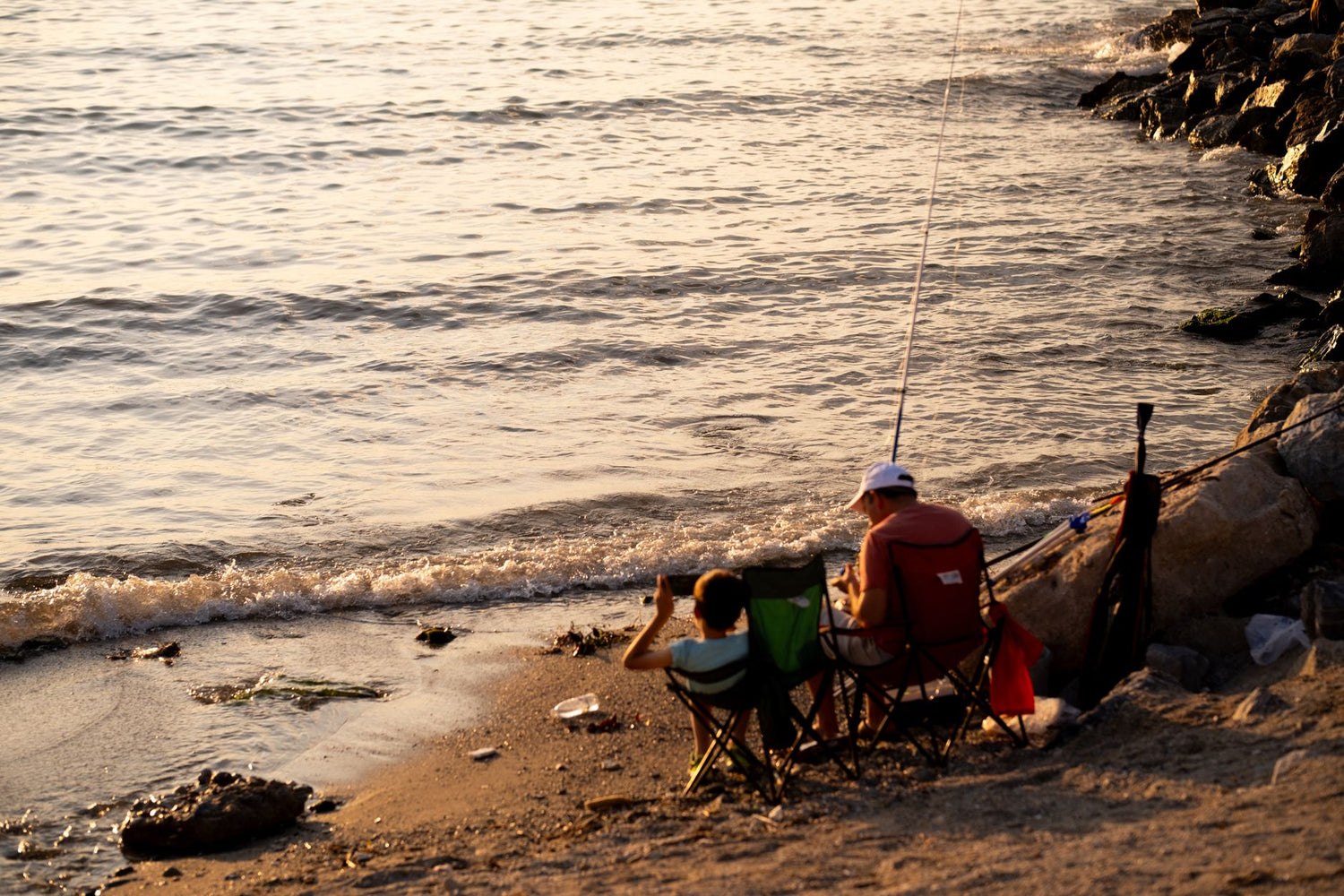Shoot golden hour and dusk reels with minimal gear this summer evening — featured