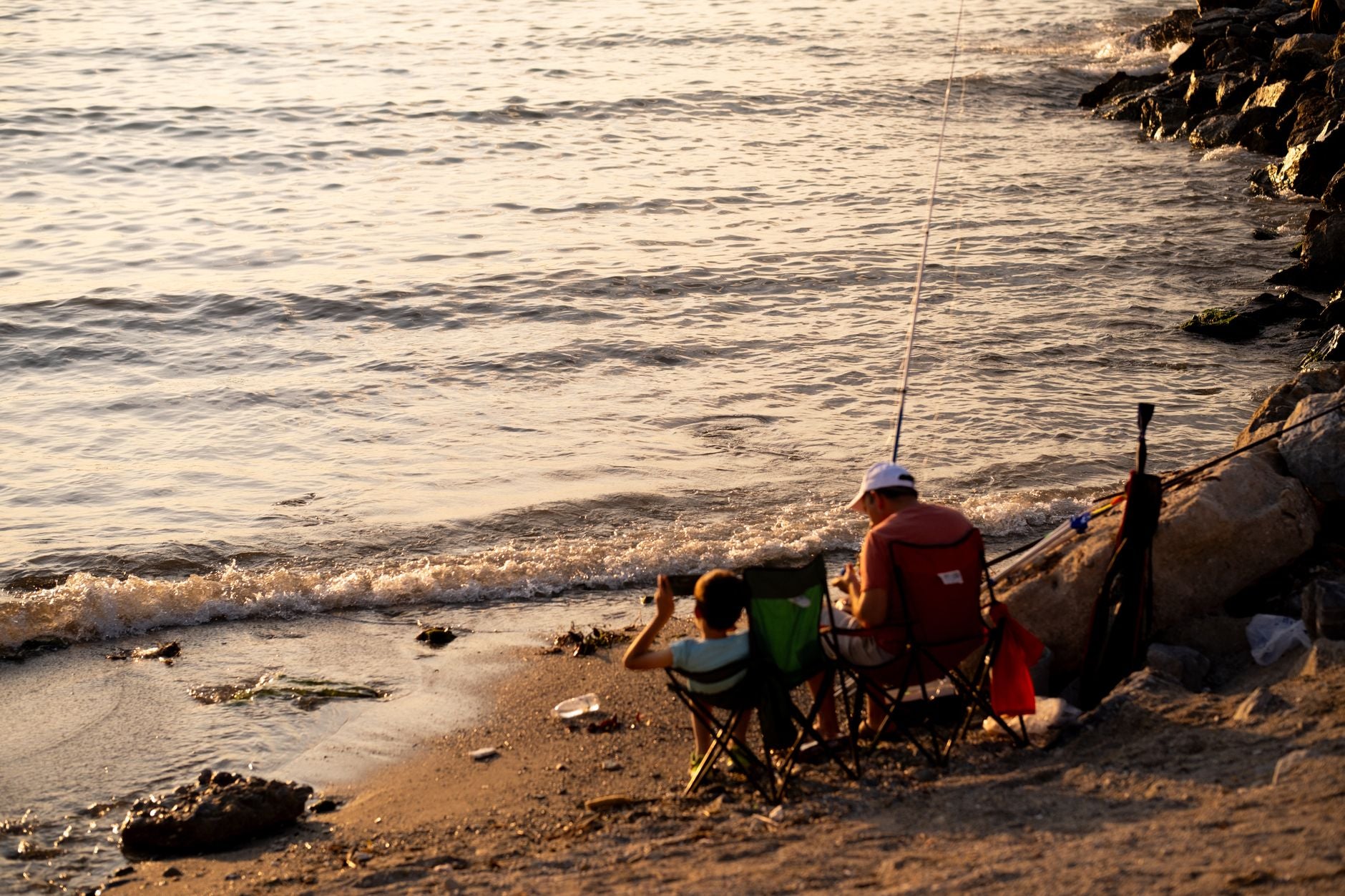 Shoot golden hour and dusk reels with minimal gear this summer evening — featured