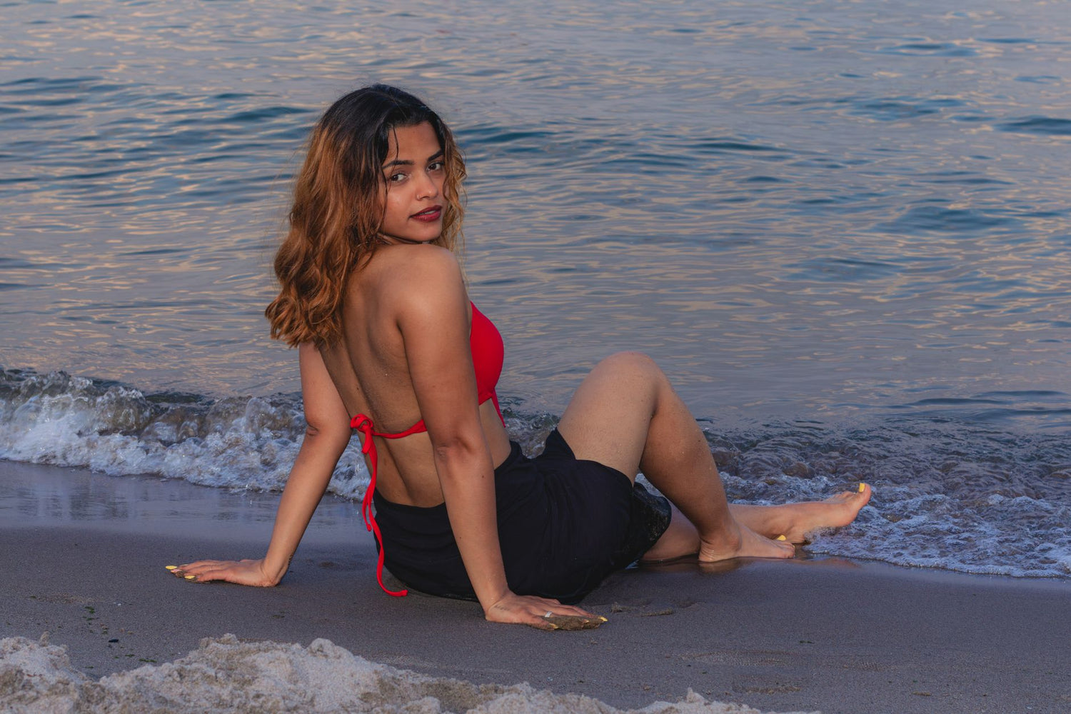 Sunset Beach Photos Without Blown Highlights or Harsh Shadows — featured