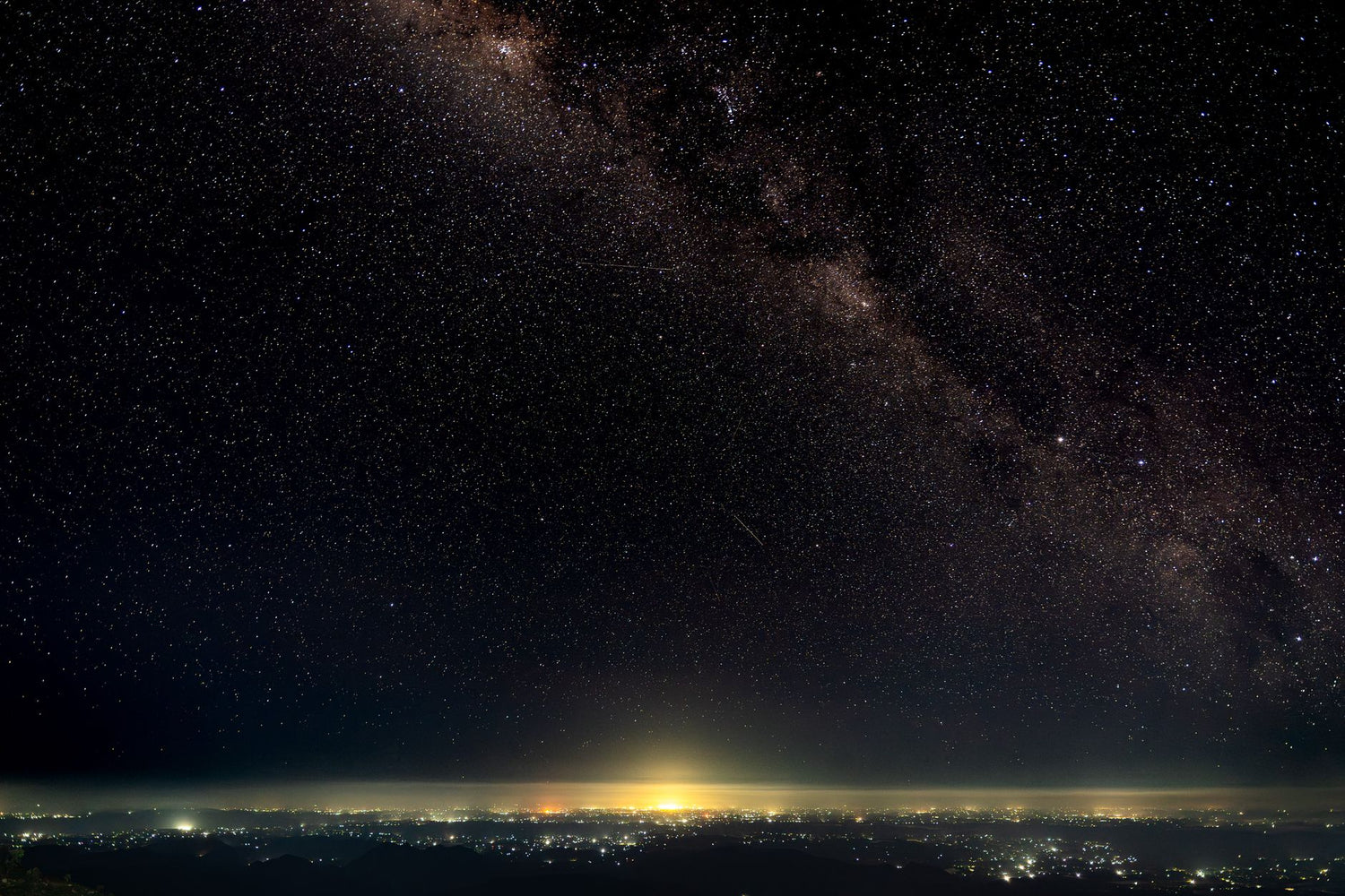 How to find stars when city lights get in the way — featured