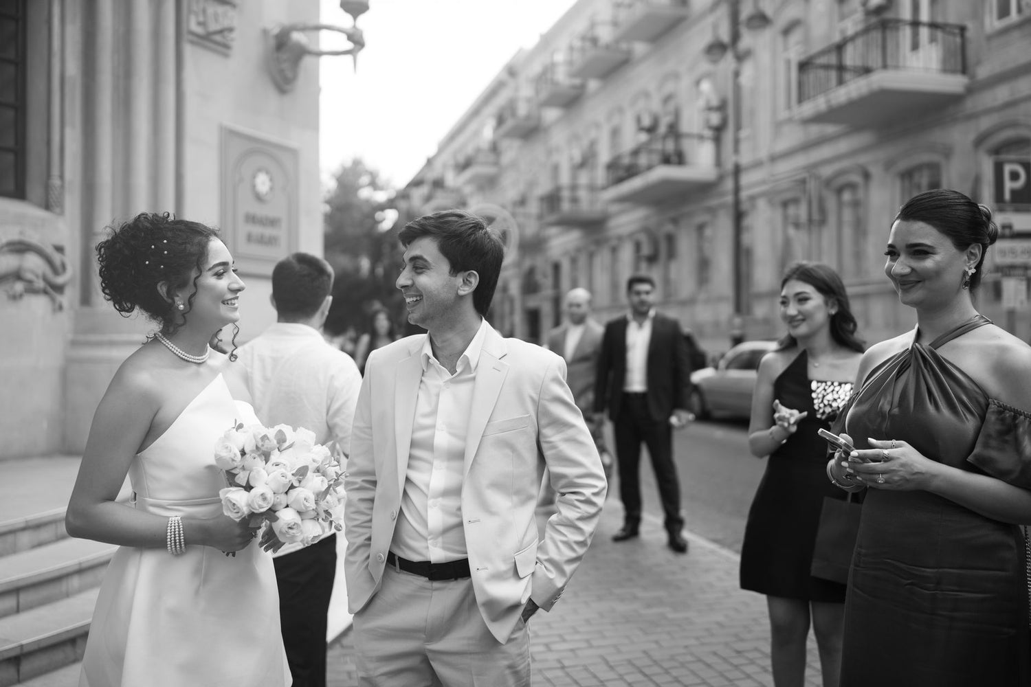 What I pack for a guest wedding shoot across town — featured