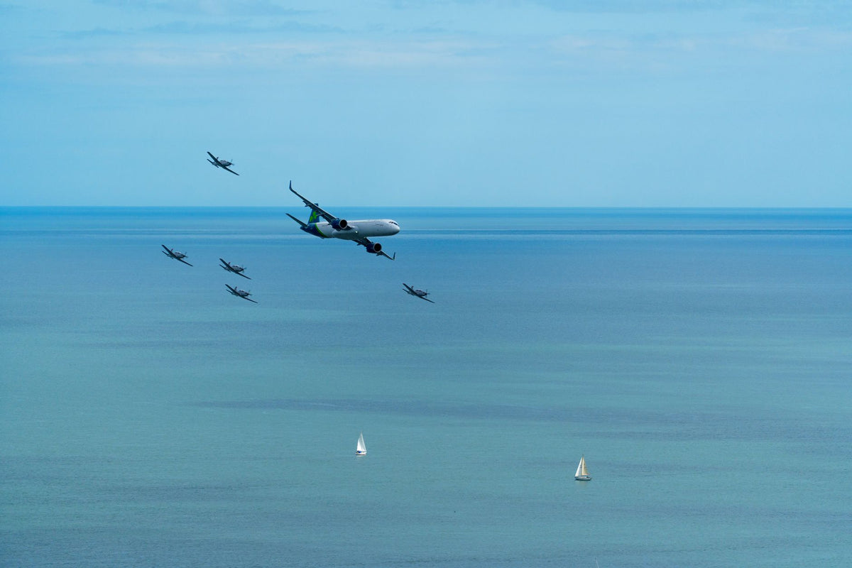 Why airshow shots look sharper from the fence line — featured