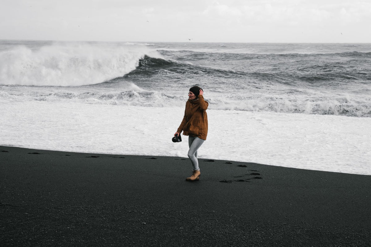 How to keep waves sharp on a windy shoreline walk — featured