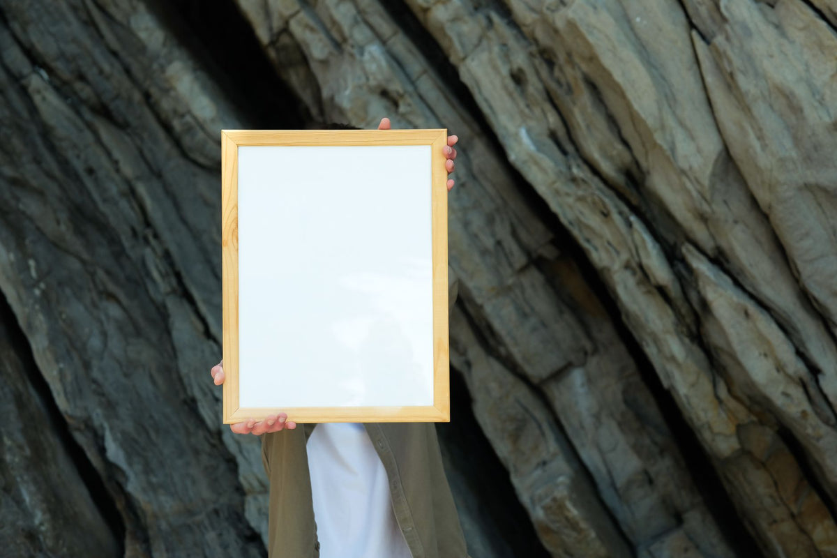 How to frame a park portrait without awkward background clutter — featured