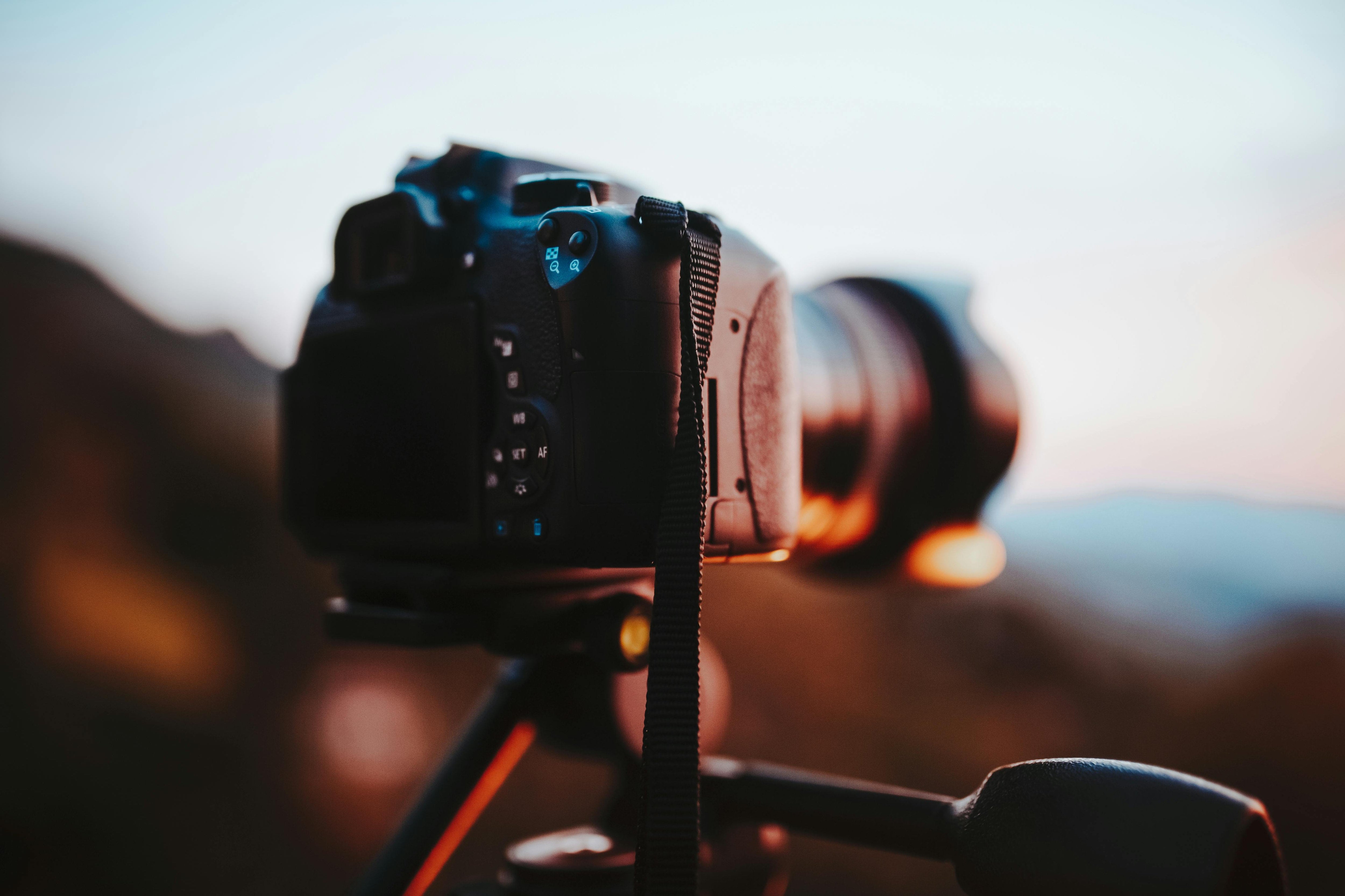 Capture Atmospheric Storytelling on the Road: Bes — Camstrap – CAMSTRAP
