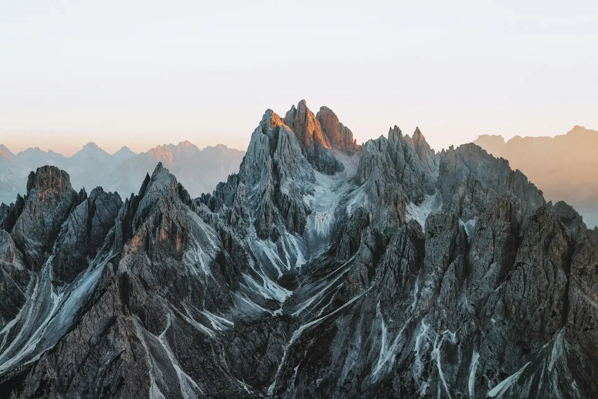 7 Essential Tips for Shooting Rugged Landscapes with DSLRs in 2026