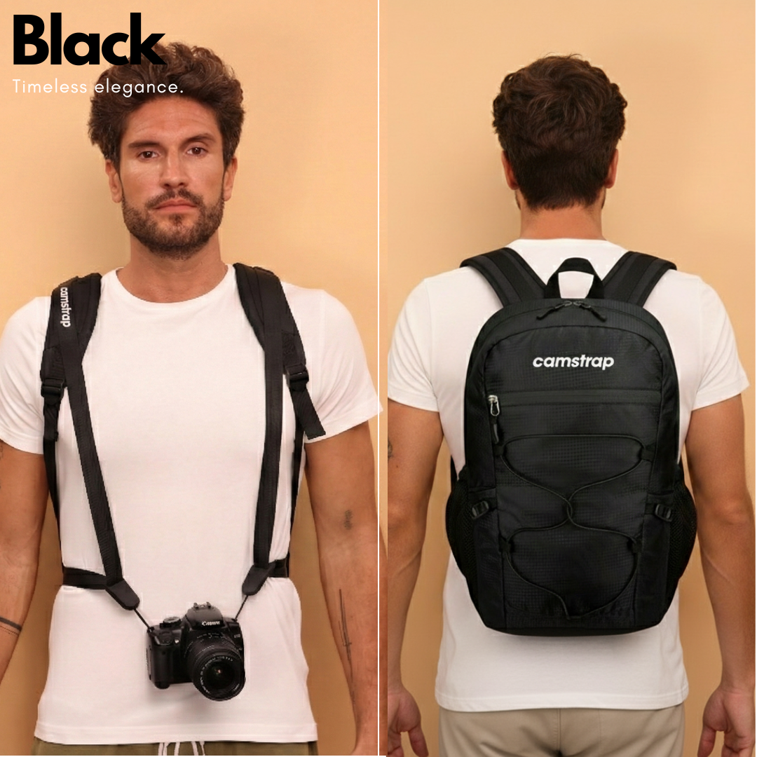 Sac à dos photo Camstrap Satellite ultraléger pliable, partiellement replié, à côté de sa pochette taille paume.